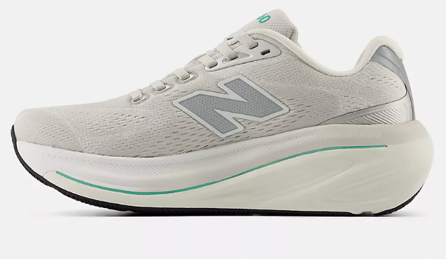 Womens New Balance 860 v15