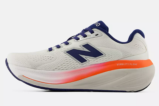 Womens New Balance 860 v15