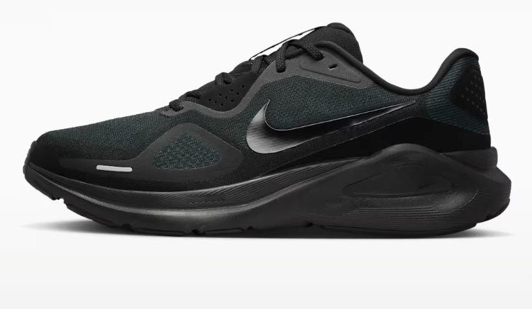 Mens Nike Structure 26