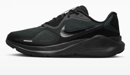 Mens Nike Structure 26